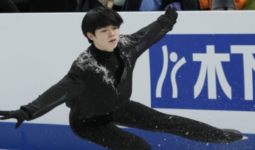Cha Jun-hwan ชนะการเล่นสเก็ตฟรีชายเพื่อช่วยให้เกาหลีคว้าเหรียญเงินในการแข่งขัน World Team Trophy
